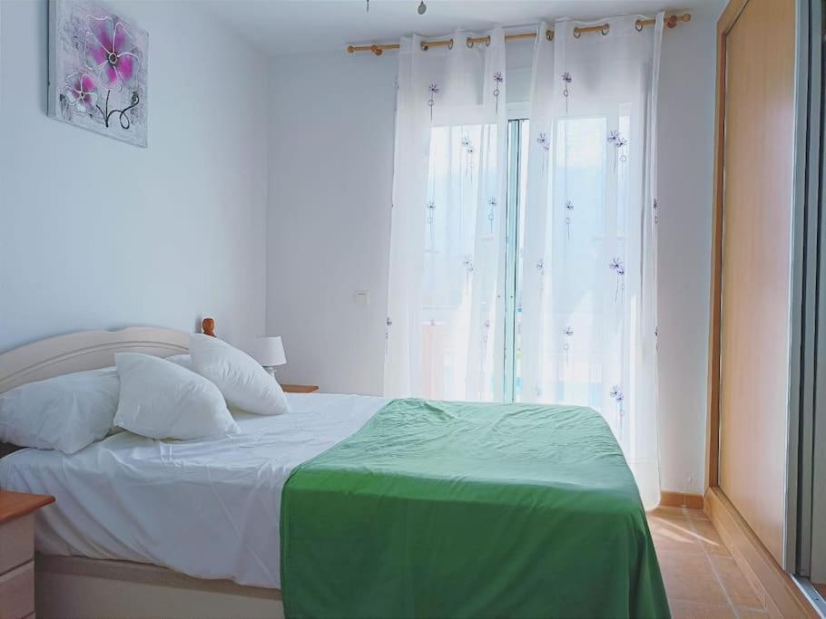 Casa Familiar A Pie De Piscina Villa Вера Екстериор снимка