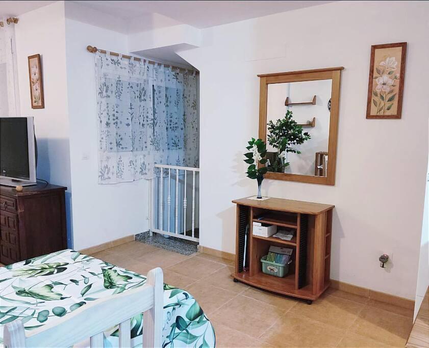 Casa Familiar A Pie De Piscina Villa Вера Екстериор снимка