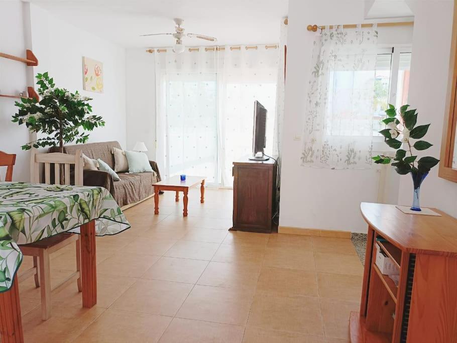 Casa Familiar A Pie De Piscina Villa Вера Екстериор снимка
