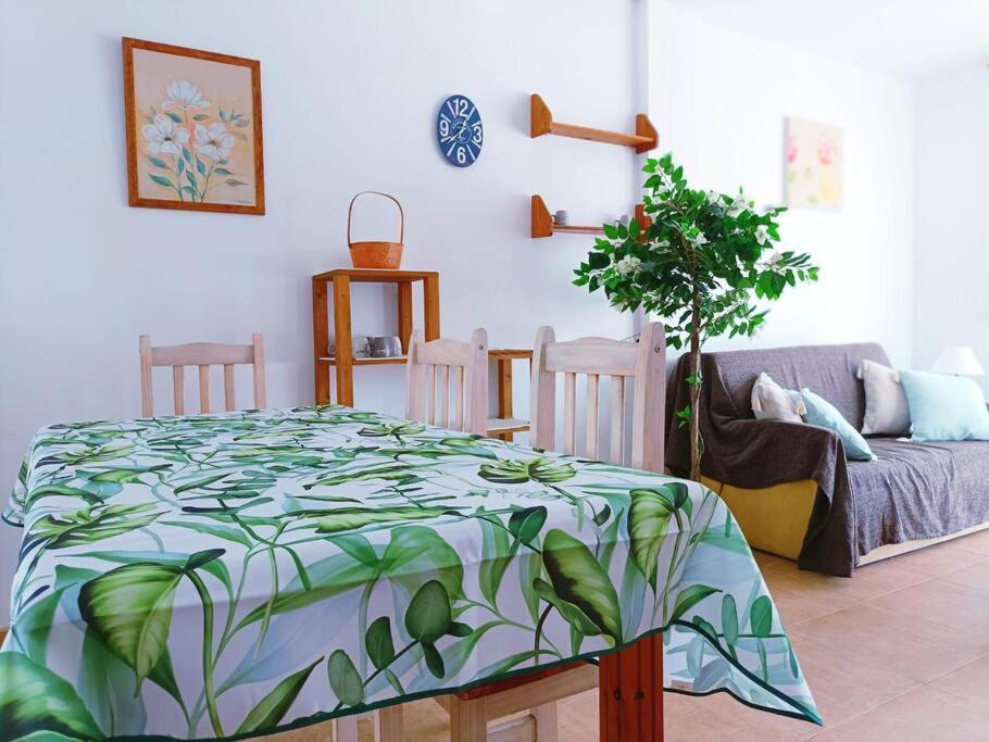 Casa Familiar A Pie De Piscina Villa Вера Екстериор снимка