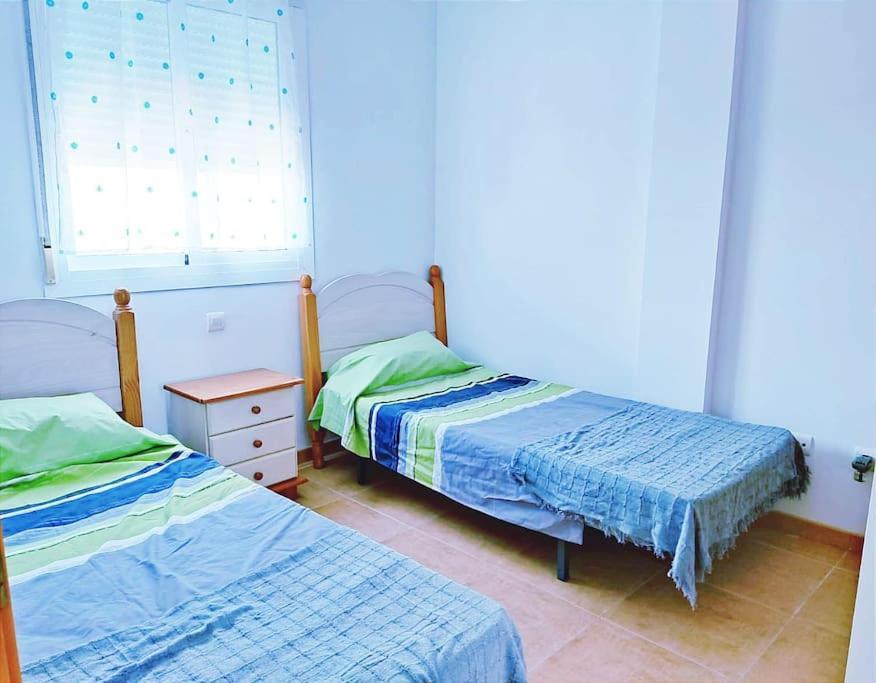 Casa Familiar A Pie De Piscina Villa Вера Екстериор снимка